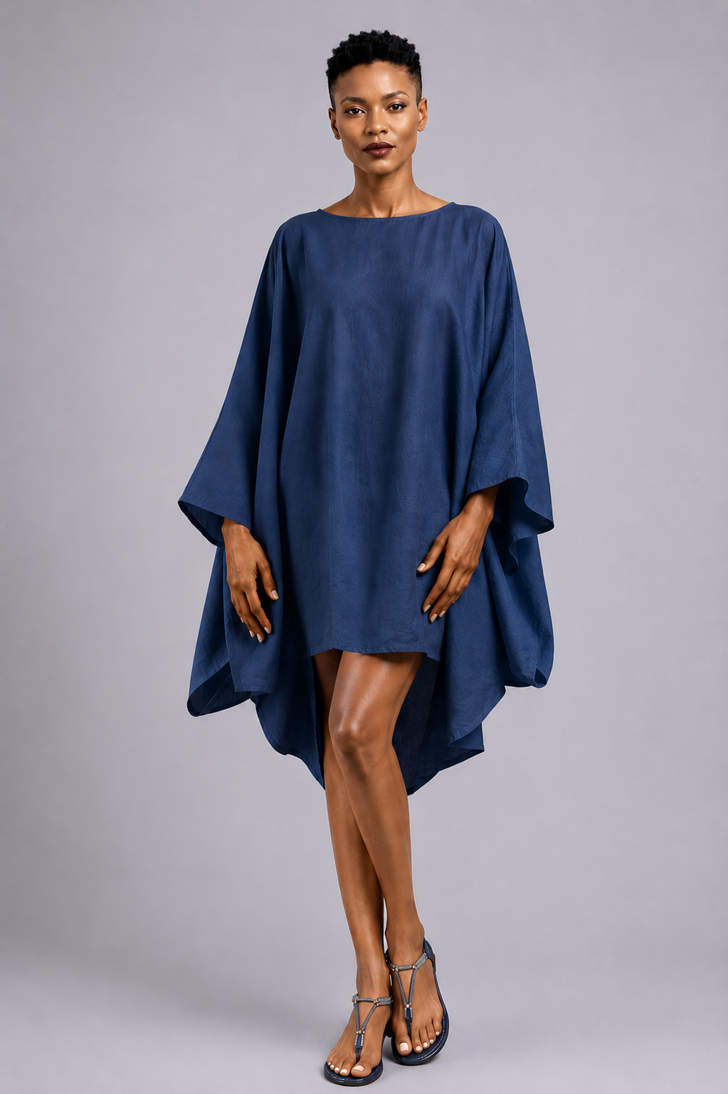 jen kahn Batwing Linen Tunic in eclipse– elegant pure linen tunic for effortless dressing
