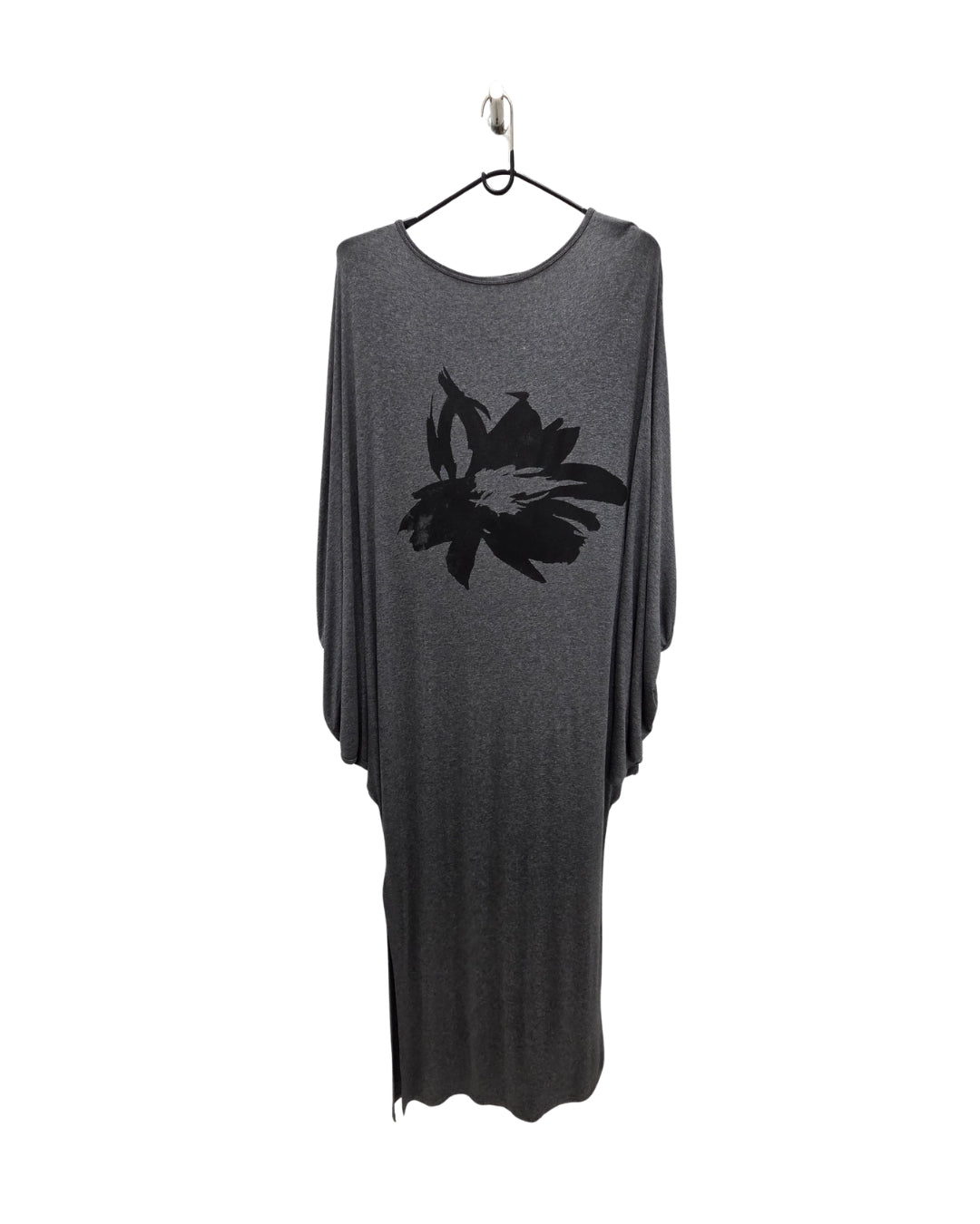 Jen Kahn printed batwing jersey dress in lava with black front print