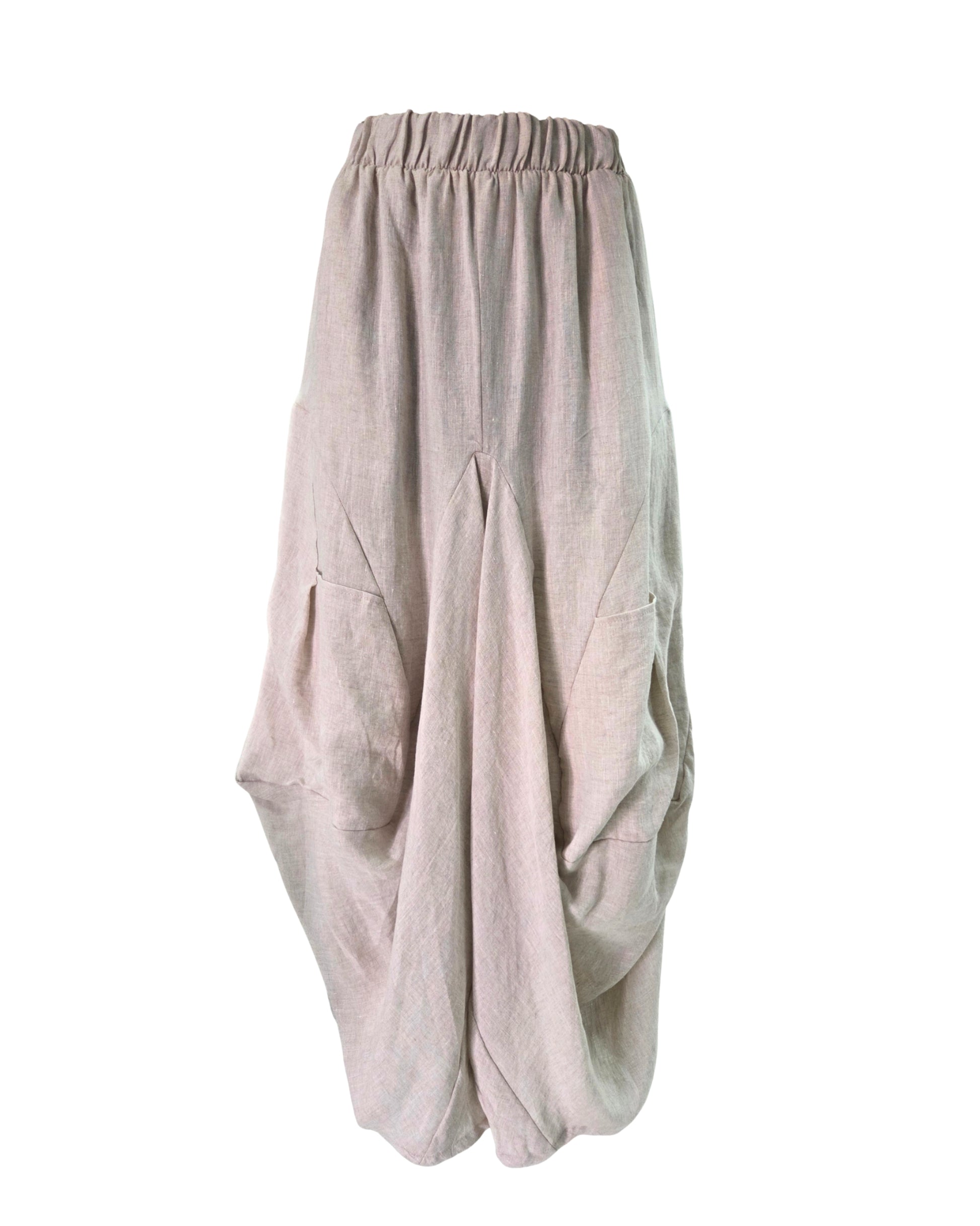 Jen Kahn Samurai Linen Pants in Natural made from pure linen with a relaxed barrel-leg silhouette, elasticated waistband and oversized patch pockets.
