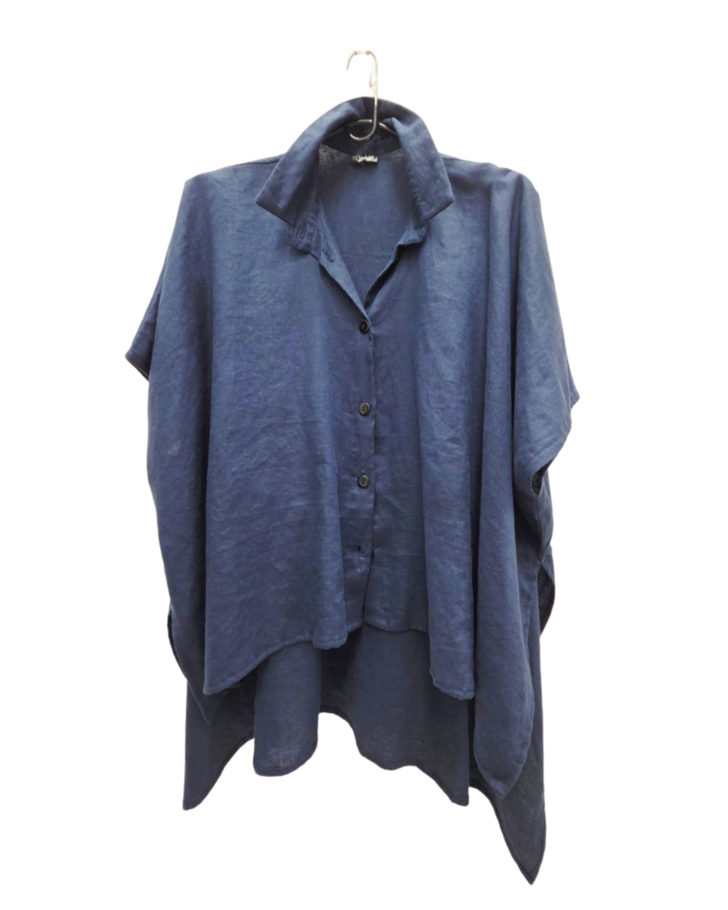 jen kahn Tokyo Linen Shirt in Indigo made from pure linen with a classic shirt collar, relaxed box-cut silhouette, high-low hem and deep side slits.