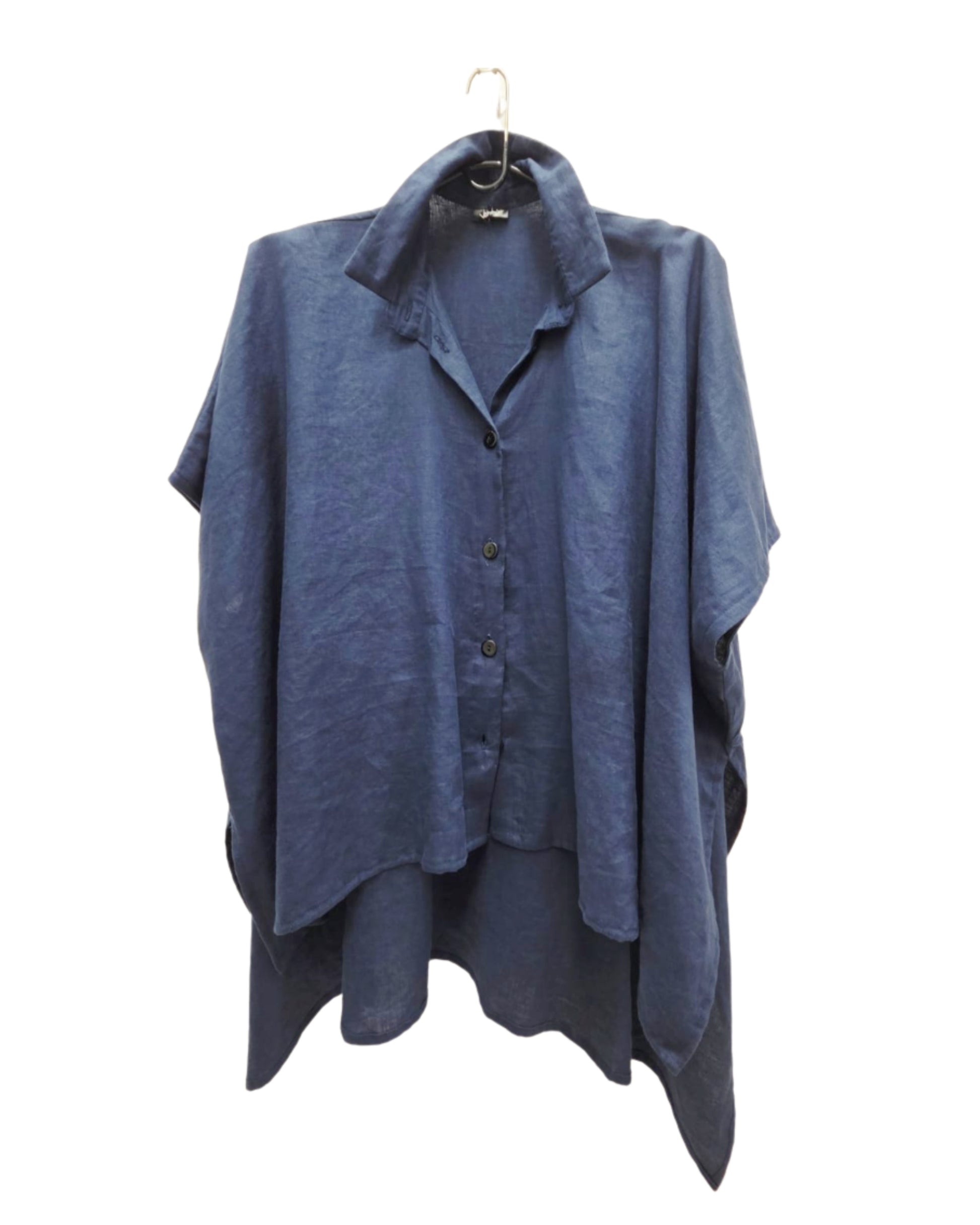 jen kahn Tokyo Linen Shirt in Indigo made from pure linen with a classic shirt collar, relaxed box-cut silhouette, high-low hem and deep side slits.