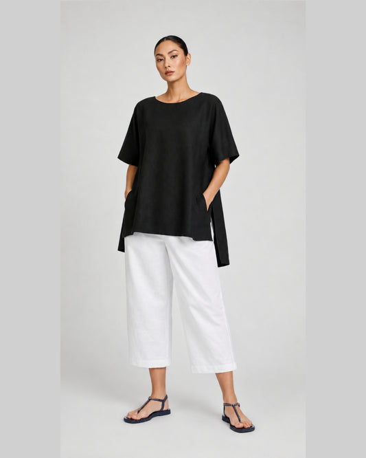jen kahn Tokyo Long Linen Tunic in Black pure linen with a relaxed fit, short sleeves, side slits and a flowing longer back.