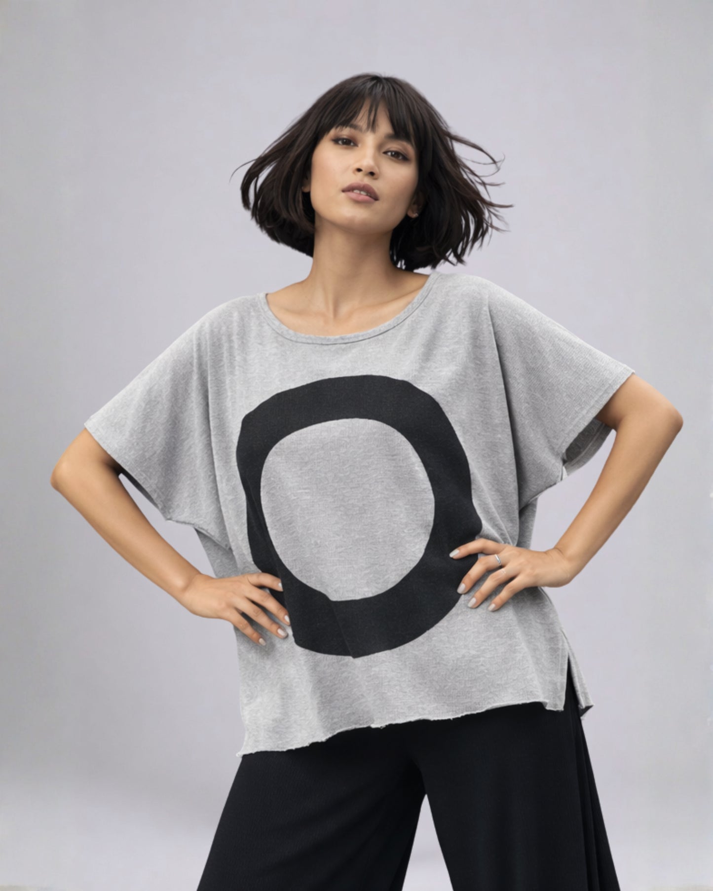 Jen Kahn zen jersey knit top in cloud with front print worn on model