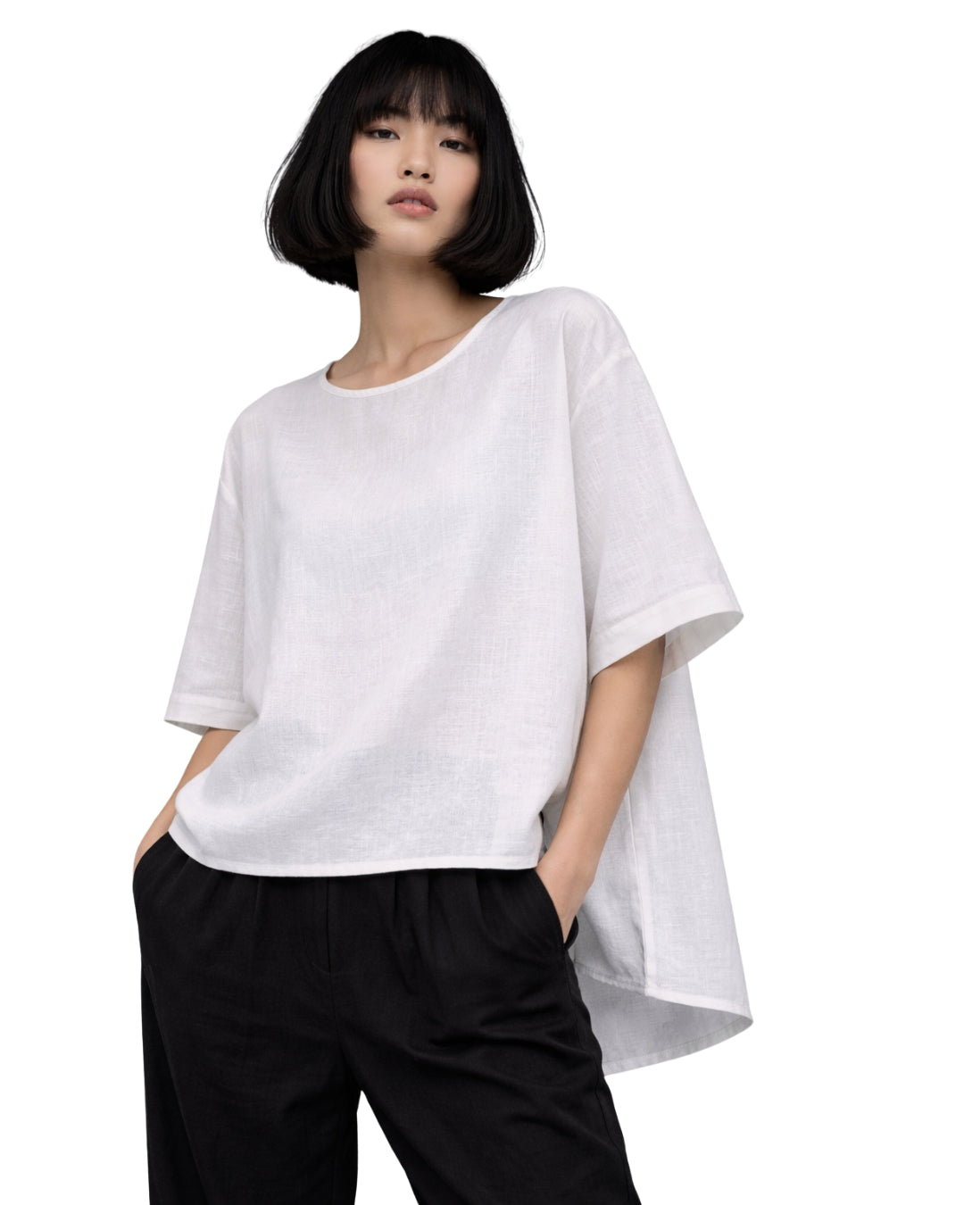 jen kahn Linen Tokyo Top in White– breathable pure linen top with longer back